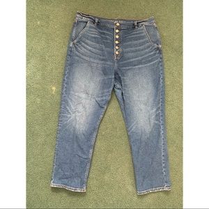 American Eagle Mom Jeans